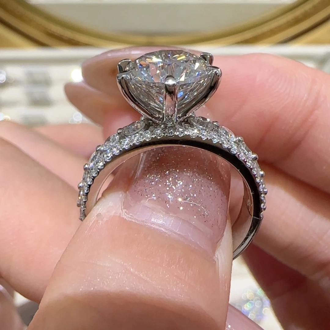 实验室培育钻石铂Pt950镶嵌满镶六爪2卡