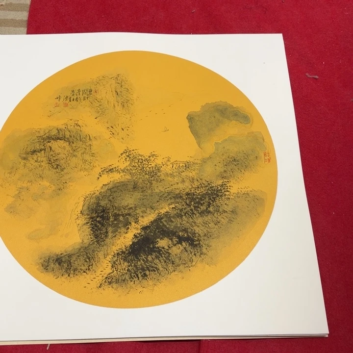 国画花鸟的翅膀和翅膀是一样长