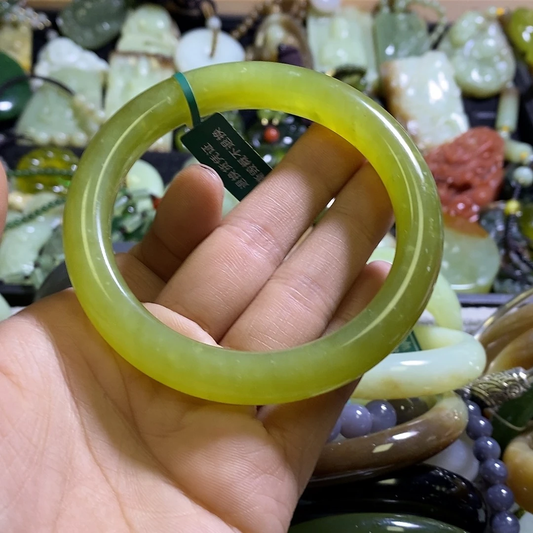 岫玉未镶嵌手镯64口径