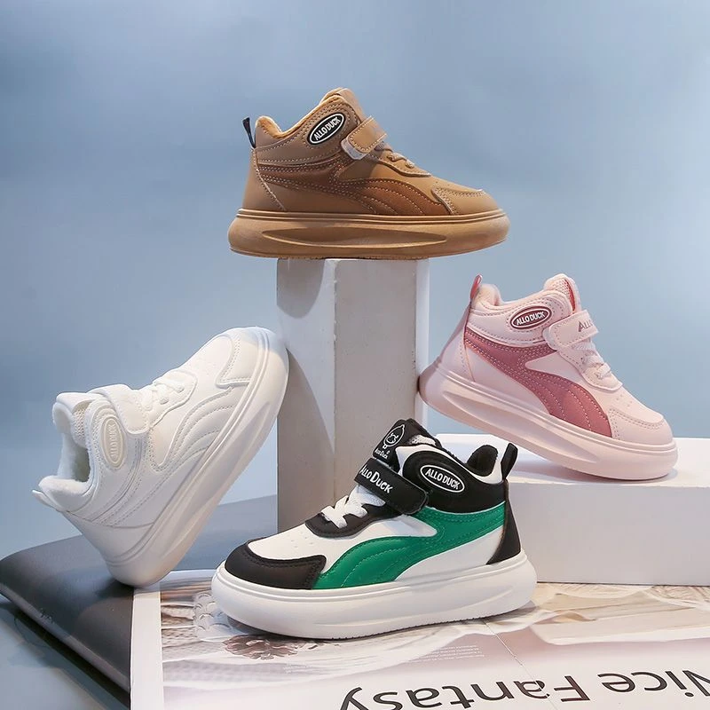 儿童加绒运动鞋2025新款冬季保暖女童二棉鞋皮面防水小中童跑步鞋