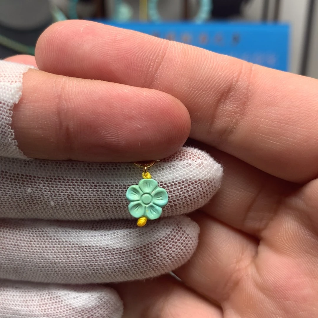 绿松石未镶嵌挂件