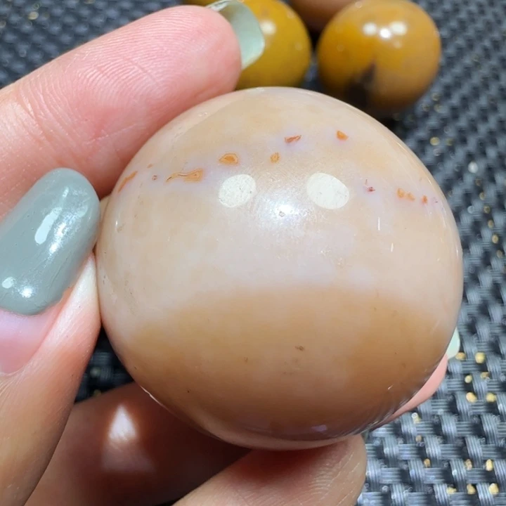 菜***菜玛瑙/玉髓未镶嵌吊坠