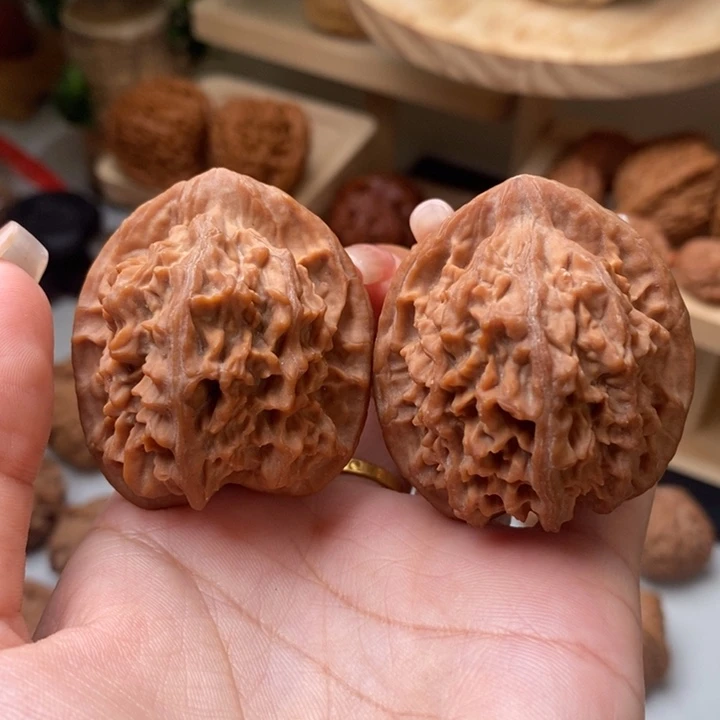 把件文玩核桃40尺寸全品天地梦幻皮质