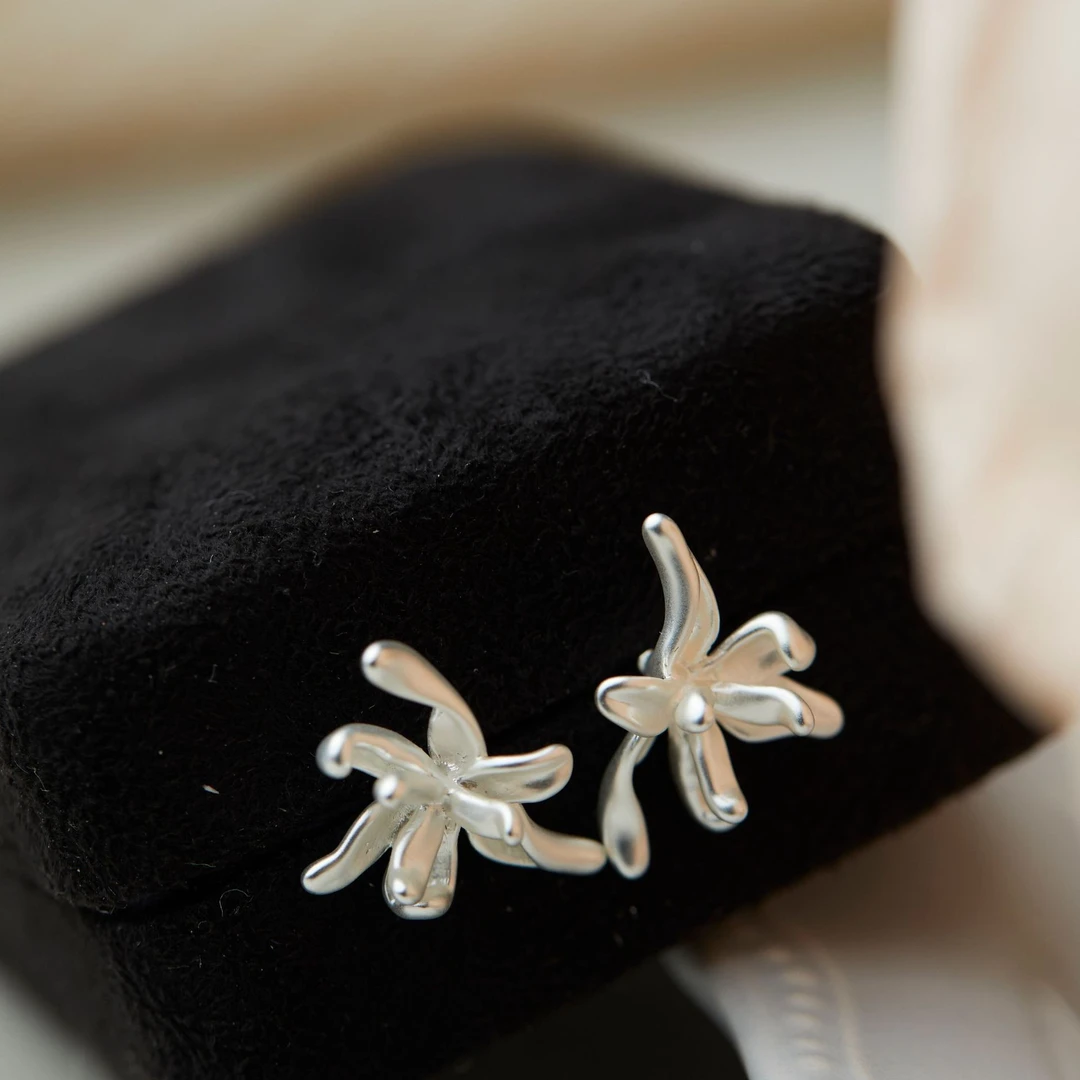 黄铜耳饰 【无耳洞耳夹】【鸢尾】超仙法式复古金属哑光花朵耳环女高