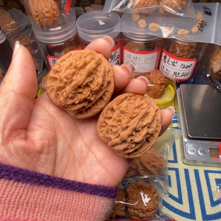 吊坠桃核虎头40全品