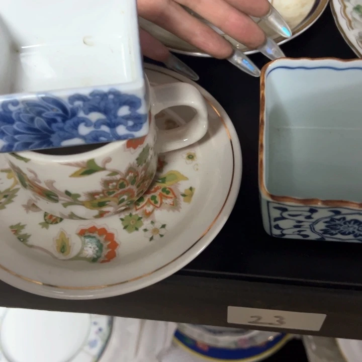盖碗哎****宗瓷器直播放漏中