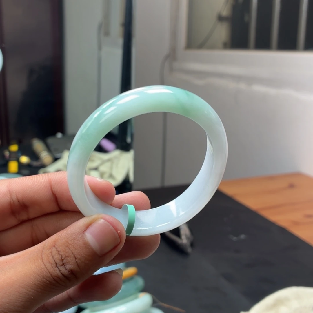 福***赵翡翠未镶嵌手镯翡翠6号