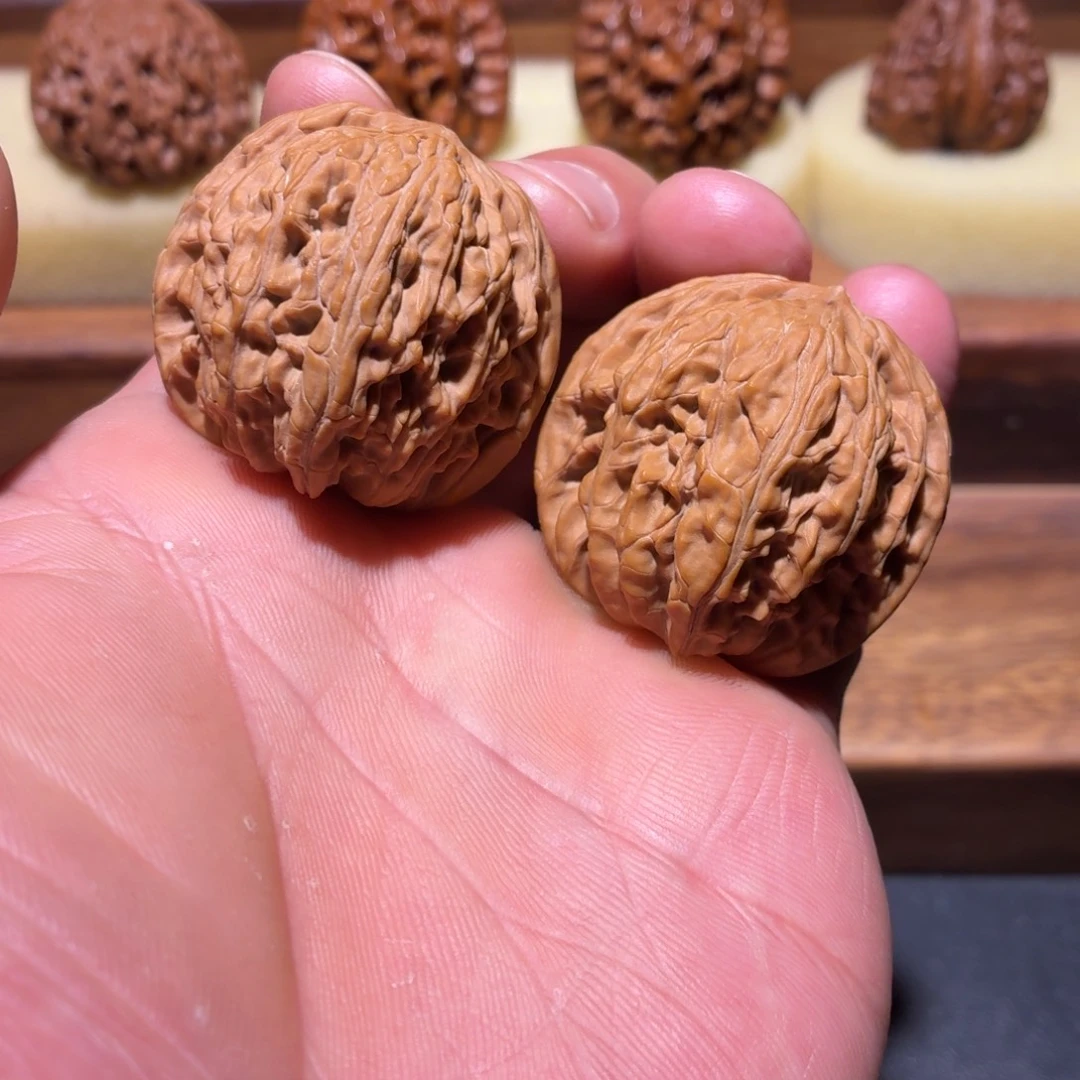 文玩核桃吊坠雁门关水滴磨盘