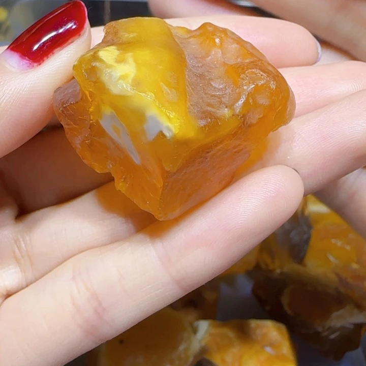 定制琥珀未镶嵌蜜蜡