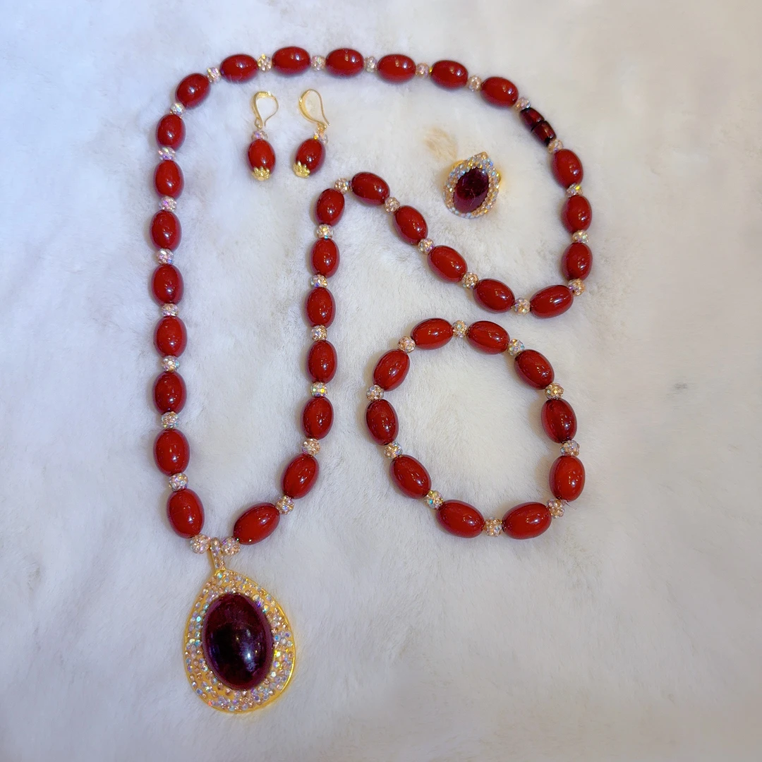 铜合金亚克力项链 新款精美时尚四件套首饰送妈妈妇女节礼物饰品