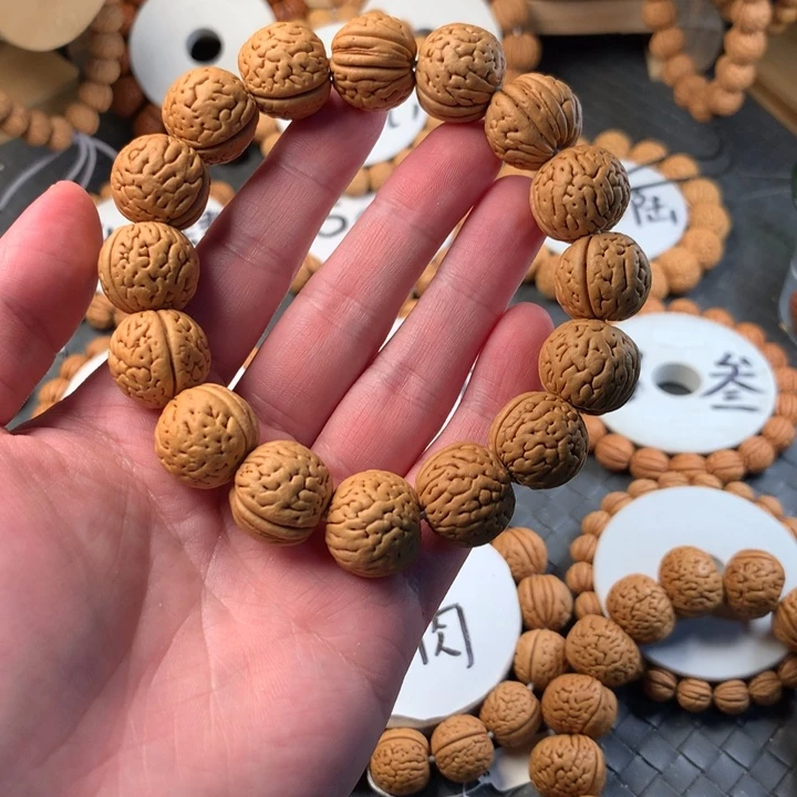 時****桃核手串盘锦肌肉