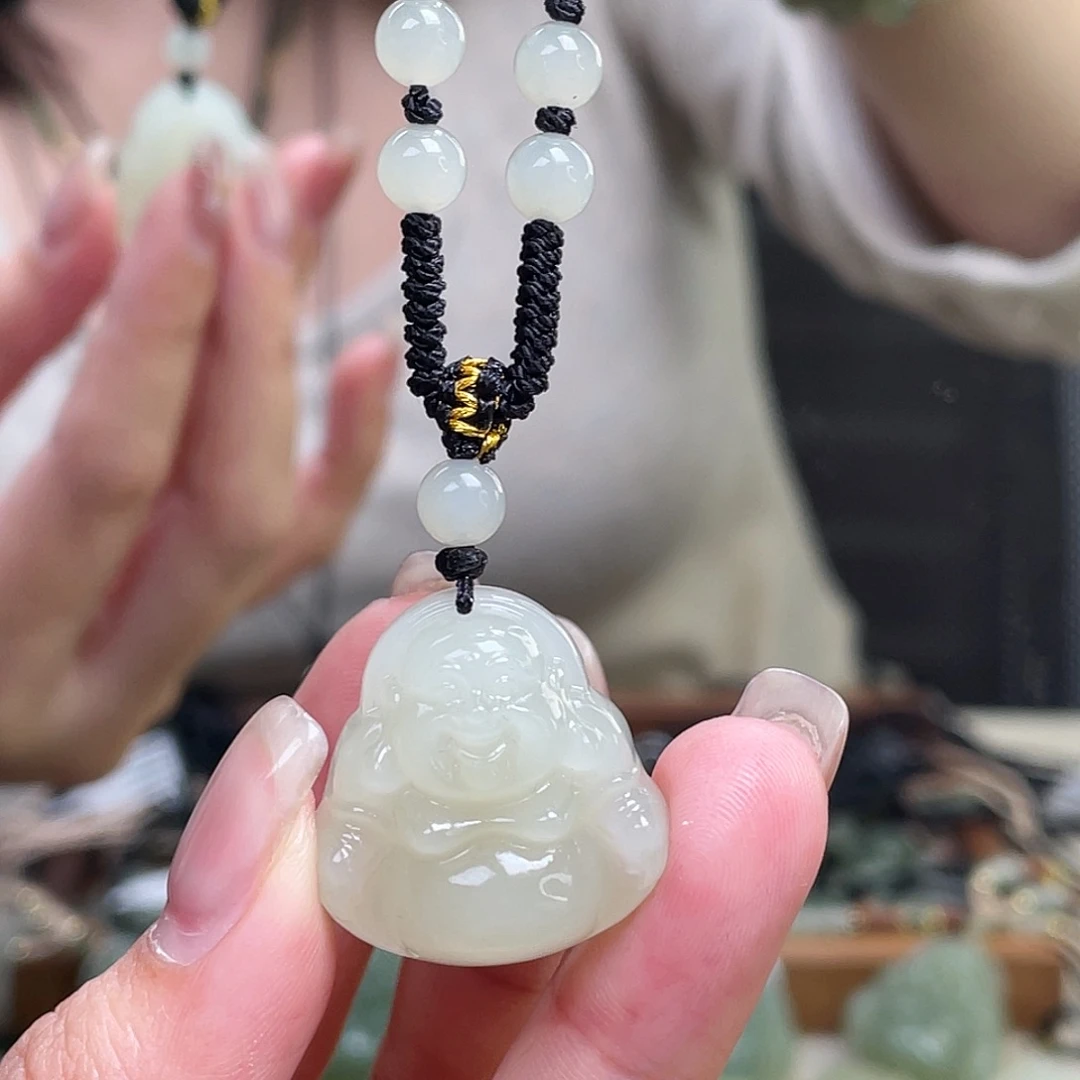 和田玉未镶嵌颈饰25佛