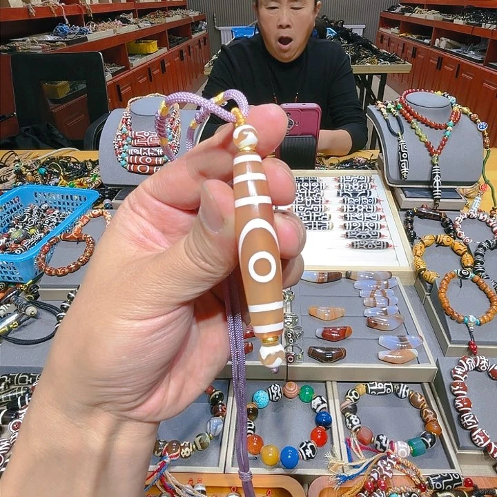 未镶嵌玛瑙/玉髓珠宝奇石