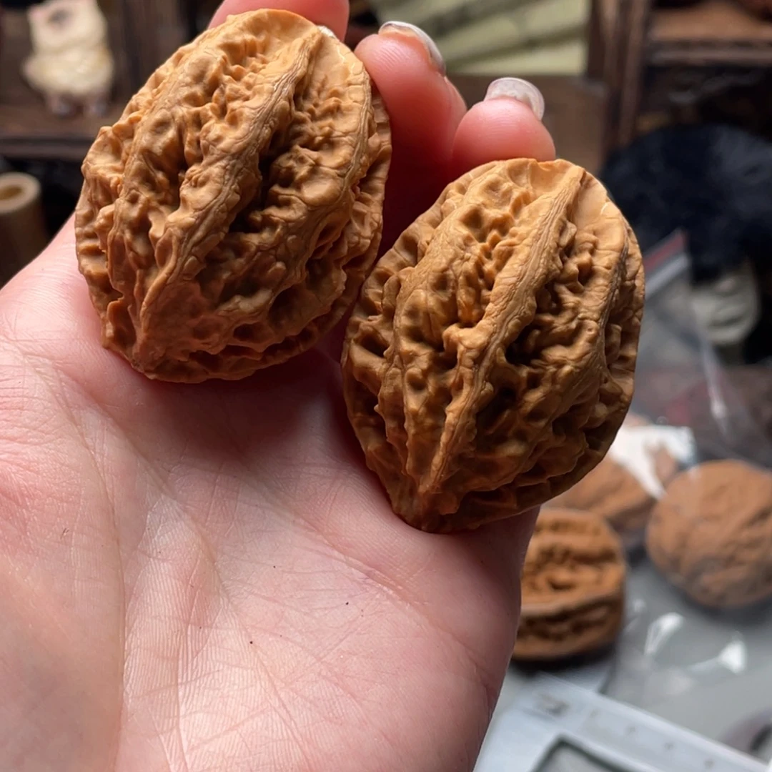 文玩核桃把件楸刀鱼146