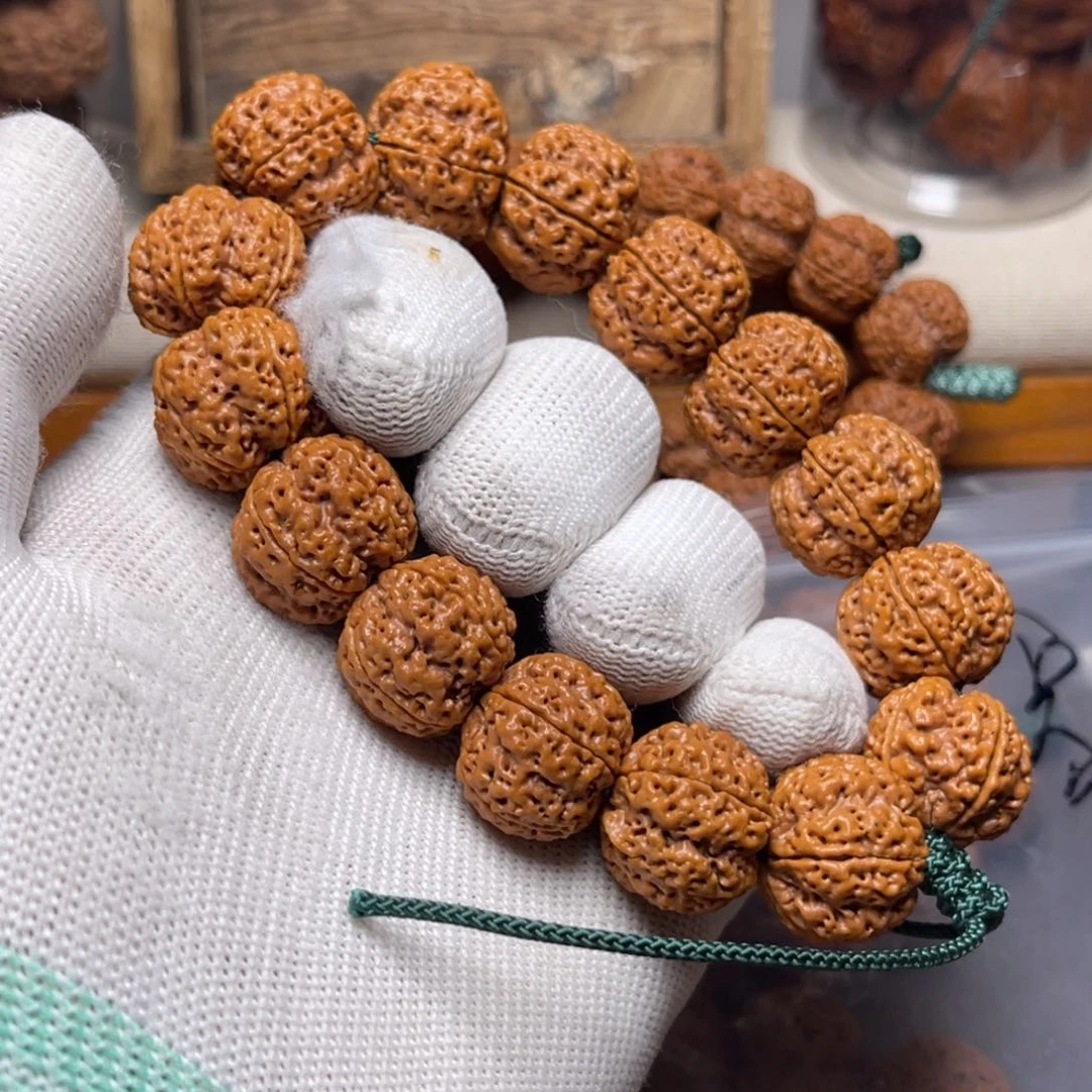 匿***家金刚菩提手串梁产区蜂窝梅花双龙头货21尺