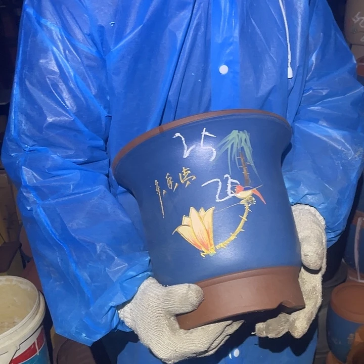 紫砂花盆紫砂花盆和一