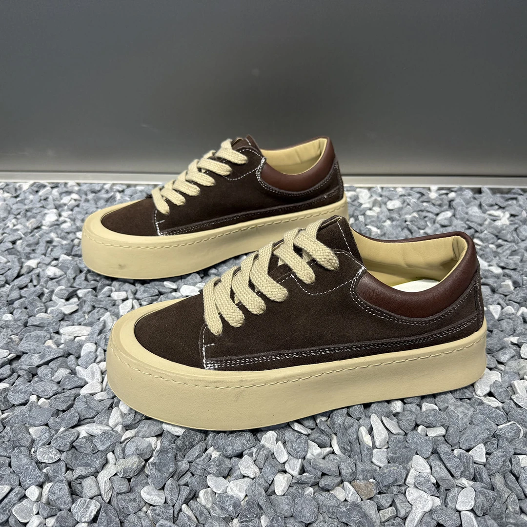 男鞋圆头秋季新款轻便休闲鞋潮流透气运动鞋时尚百搭反绒皮男款鞋