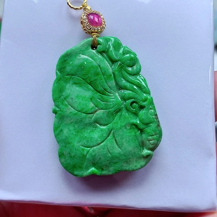 翡翠银S925镶嵌颈饰翡翠