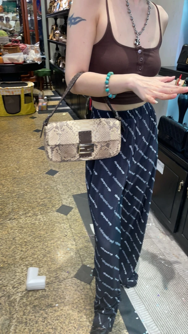 95新 FENDI/芬迪 夏七中古/喜马拉雅/单肩包