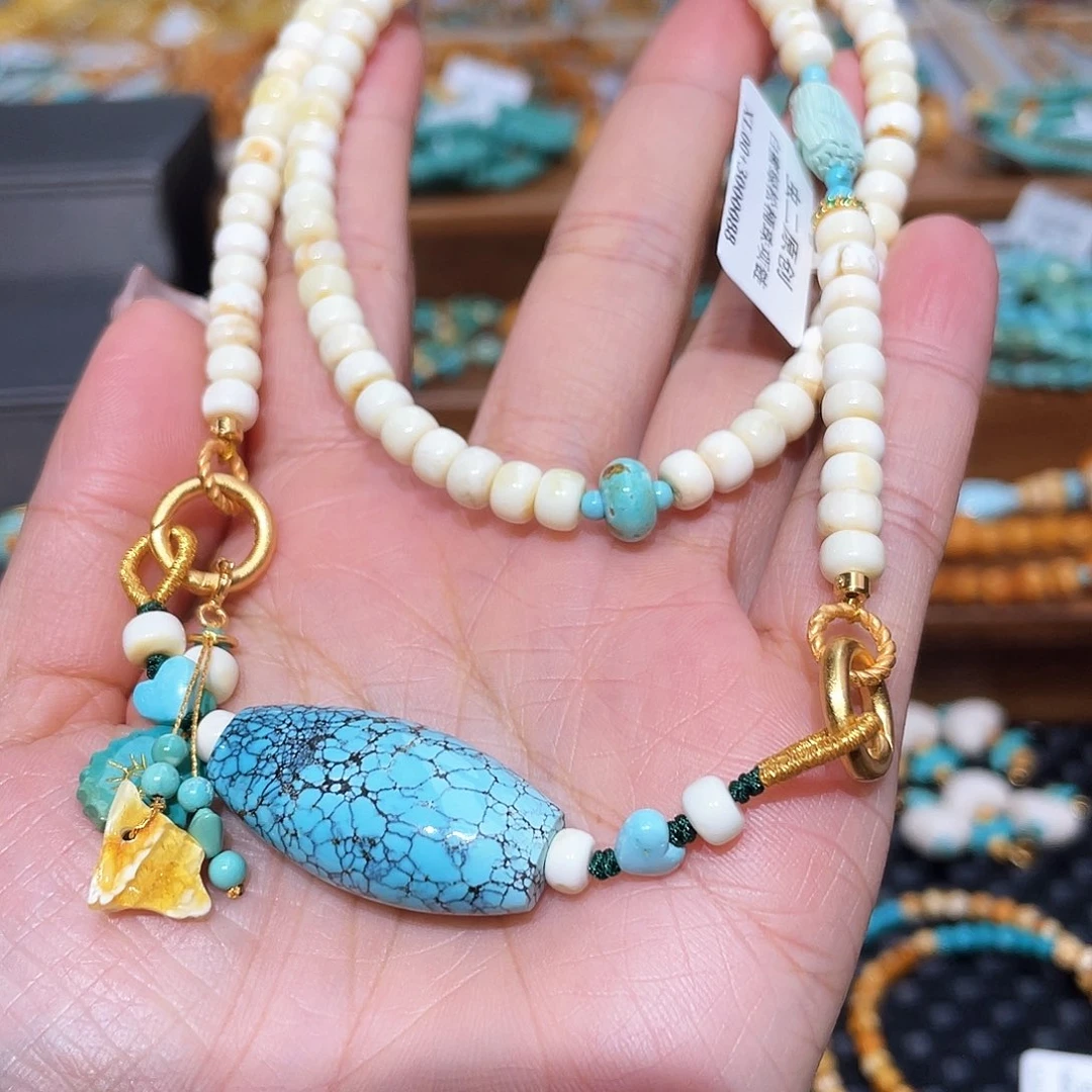 琥珀裸石未镶嵌项链