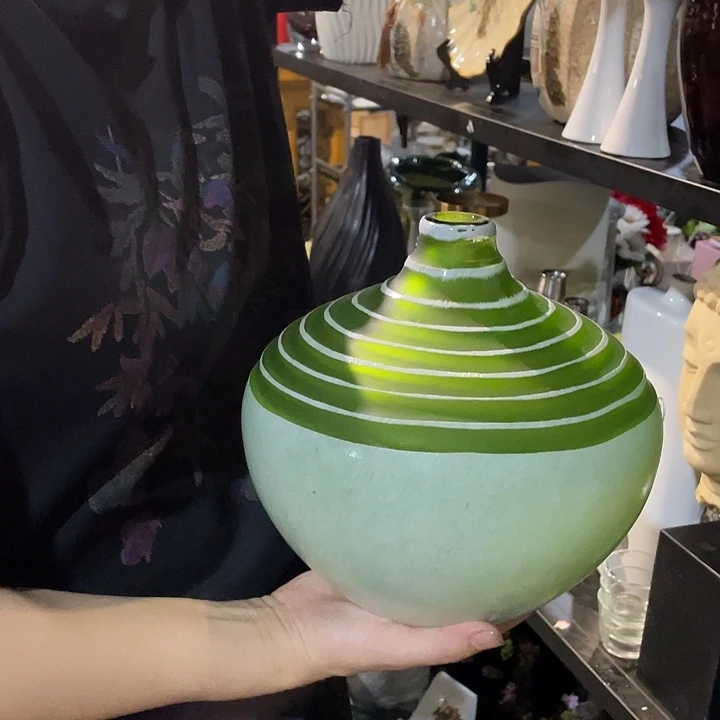 陶瓷花瓶部分（微瑕）