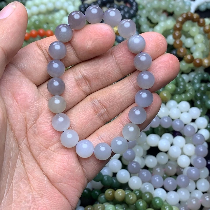 笑***生和田玉未镶嵌手串