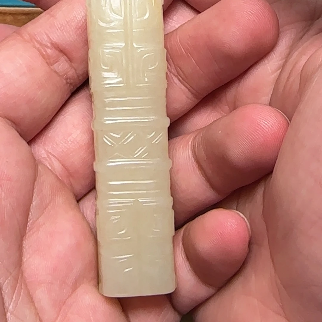 和田玉把件未镶嵌水**海