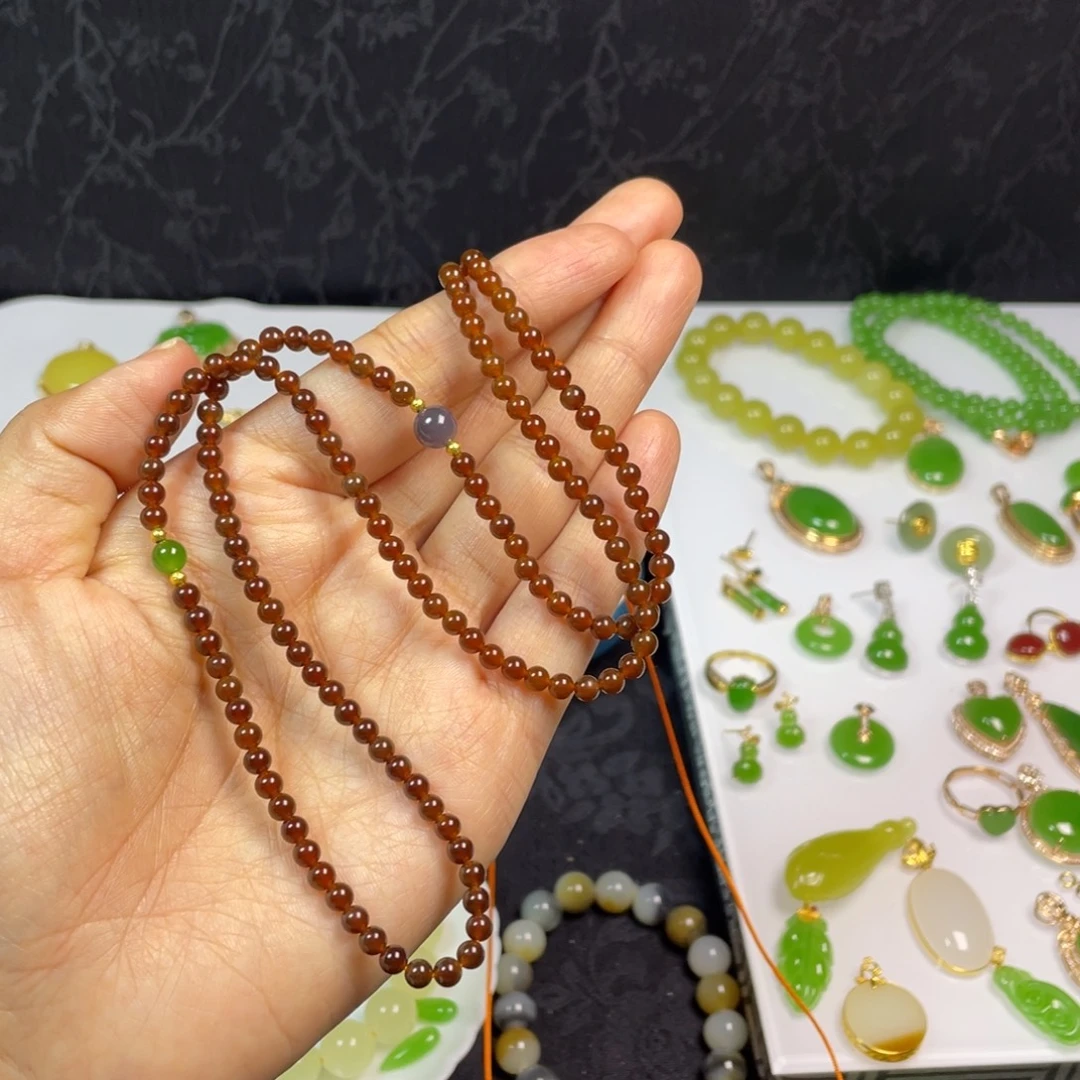 和田玉未镶嵌手串