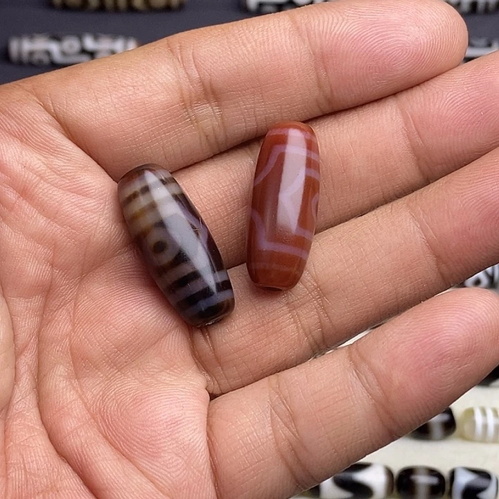 玛瑙/玉髓颈饰未镶嵌奇****?