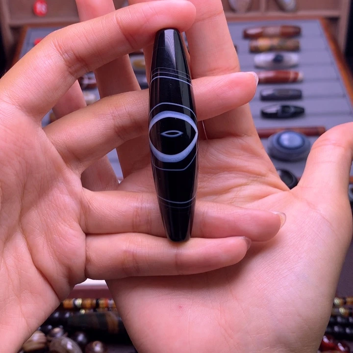 玛瑙/玉髓颈饰未镶嵌一***鞋