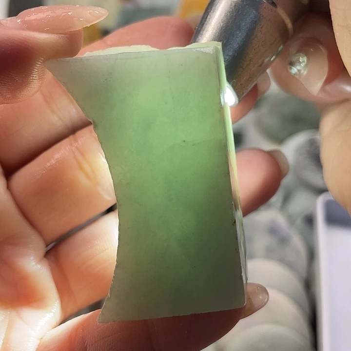 颈饰未镶嵌翡翠1