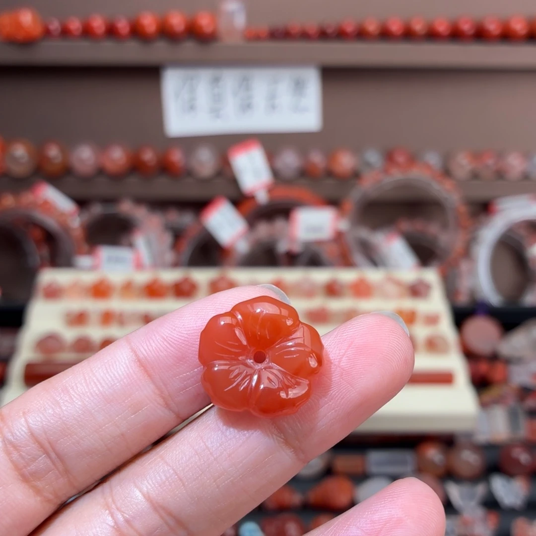 南红玛瑙未镶嵌川料有钱花18+