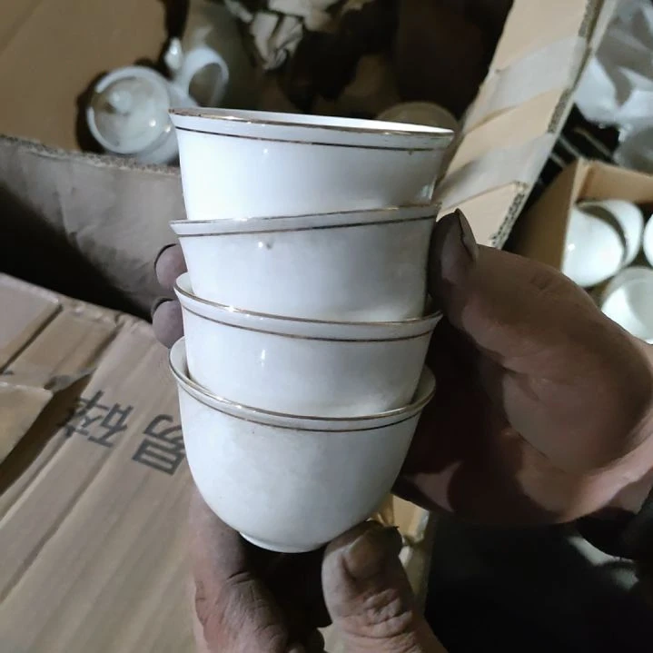 摆件陶瓷盘子碗啥都有