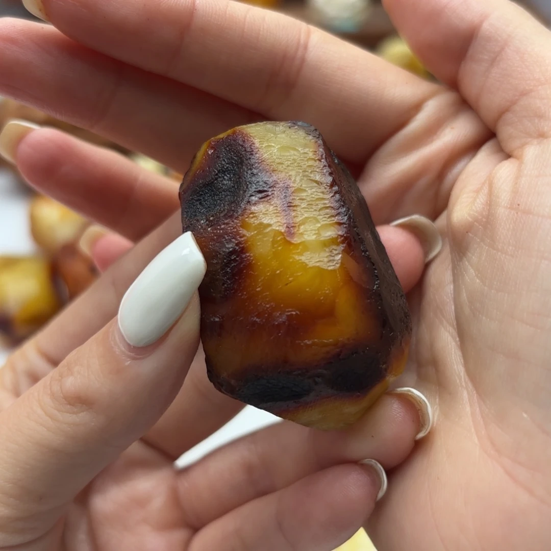 定制琥珀未镶嵌业**渣