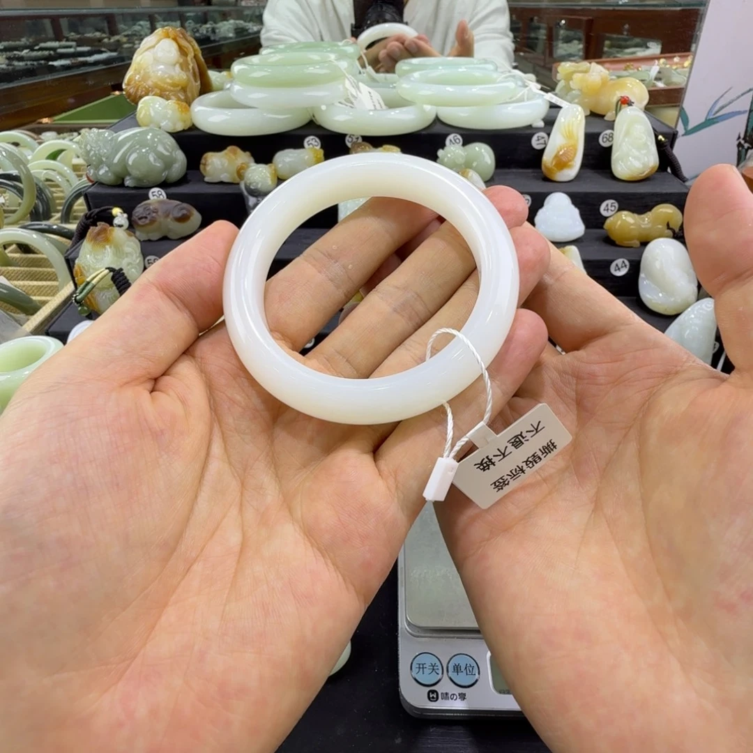 和田玉未镶嵌手镯新疆和田玉圈口58白玉手镯