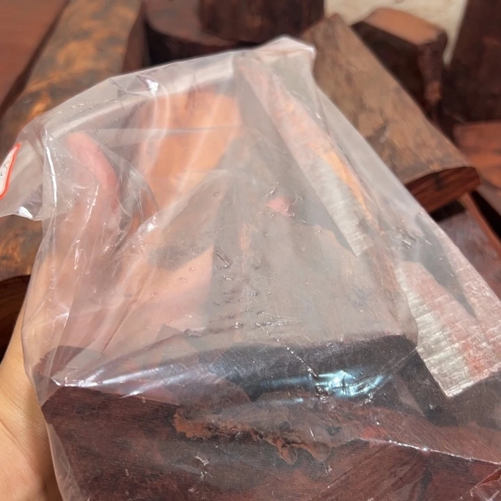 人***样檀香紫檀（小叶紫檀）边角料