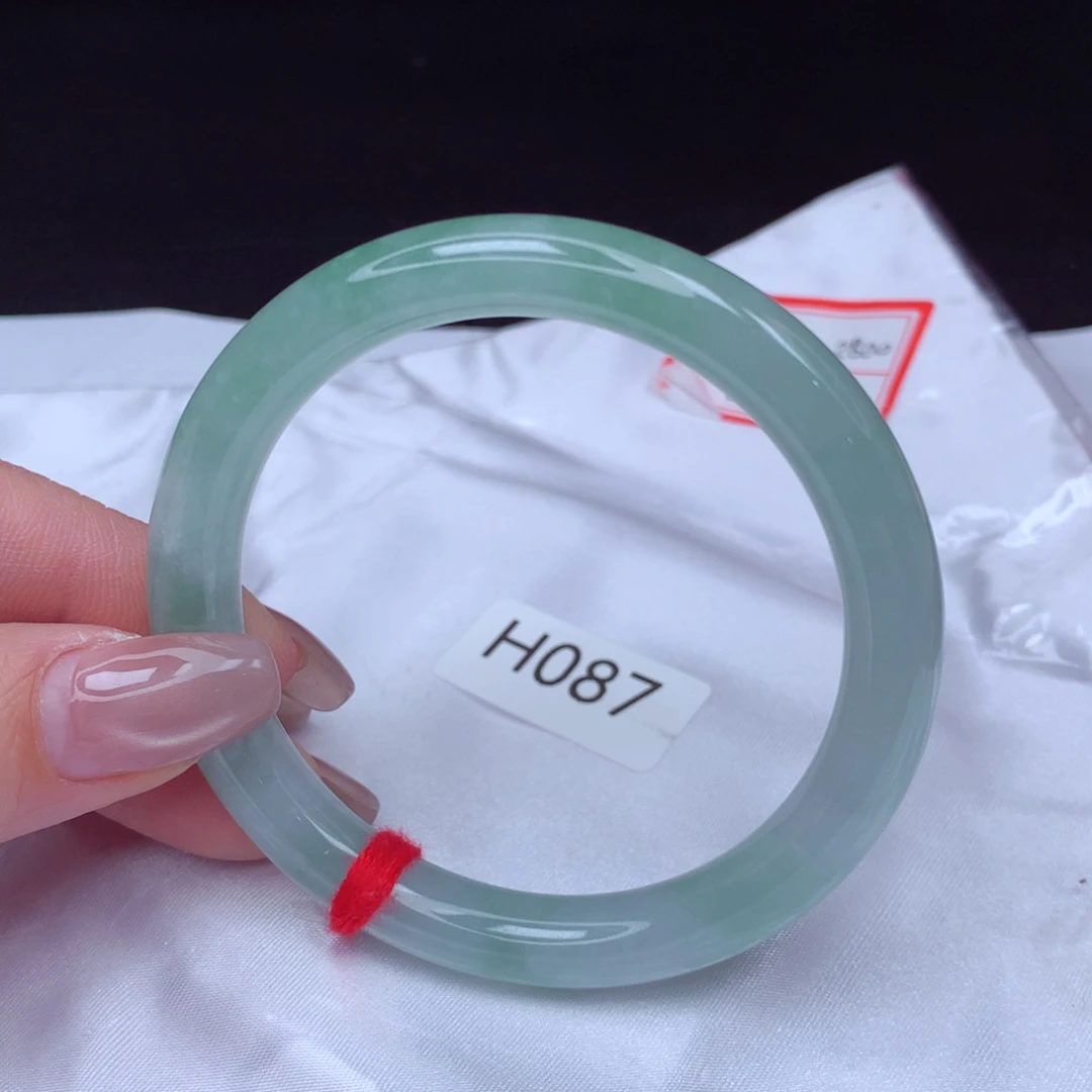 翡翠手镯未镶嵌手镯56