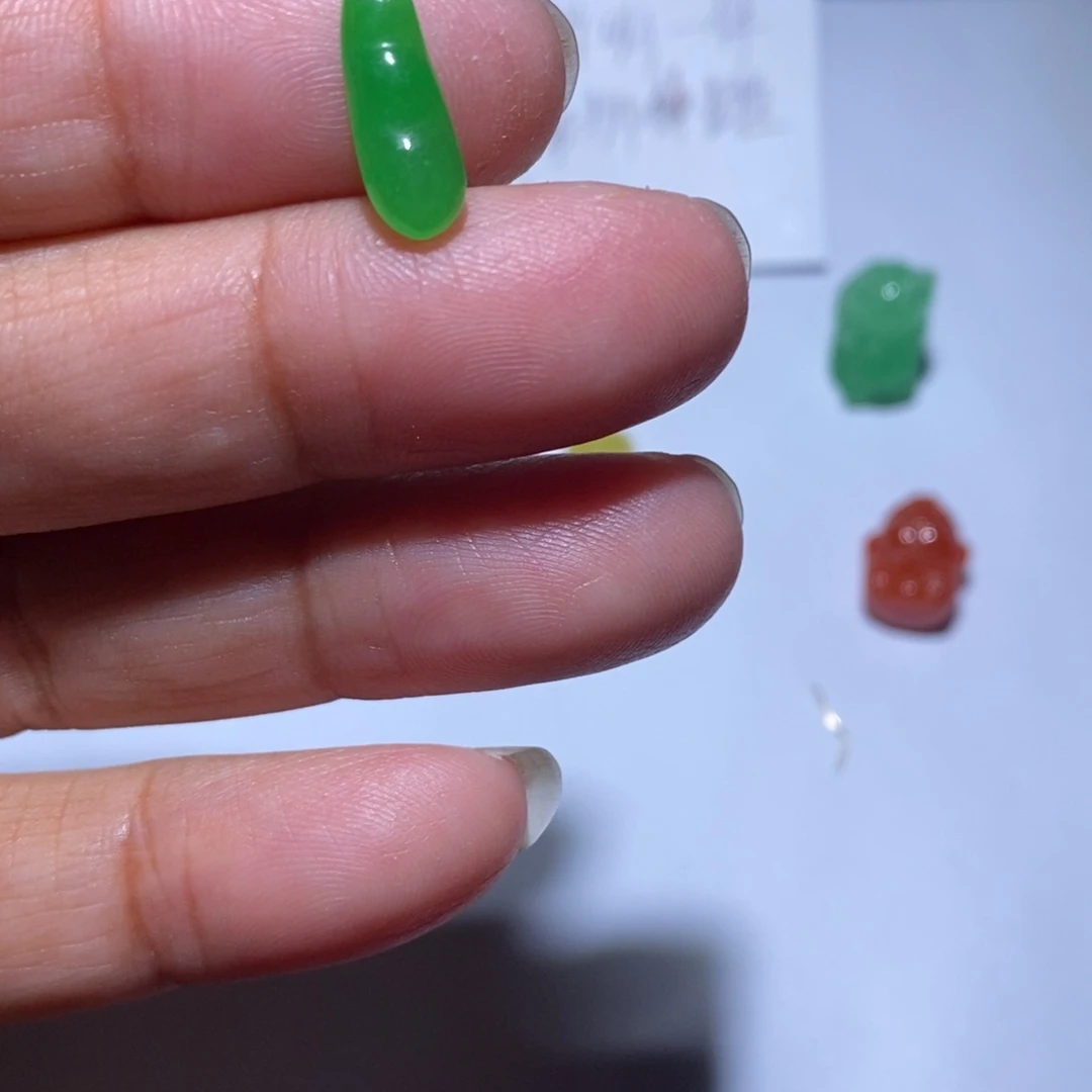 颈饰未镶嵌翡翠1