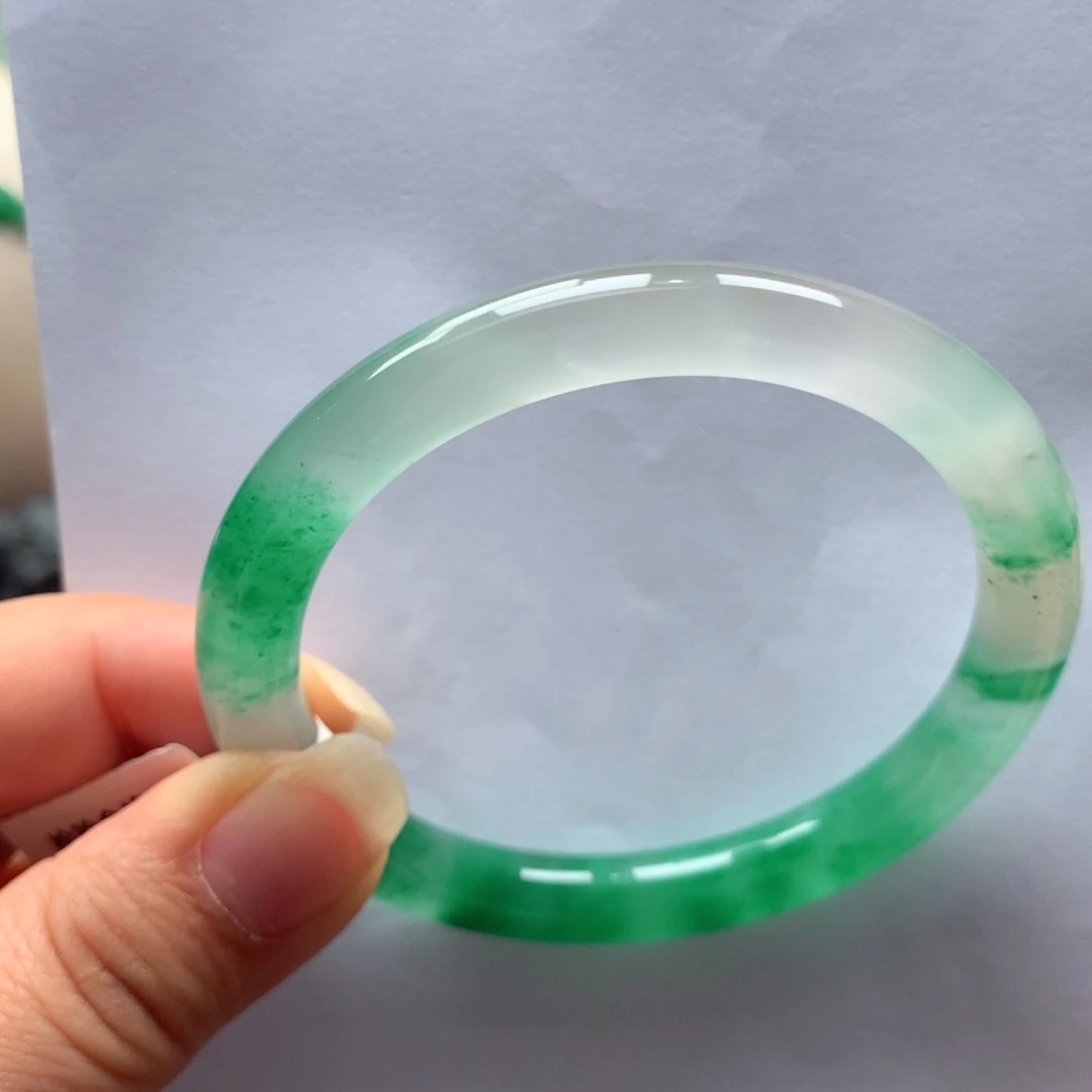 石英质玉未镶嵌手镯