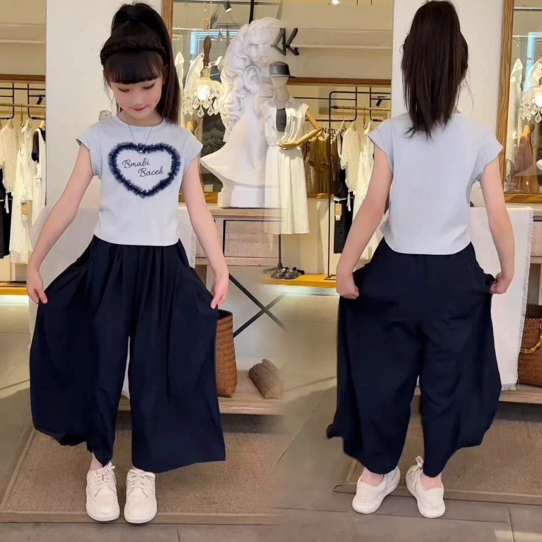 女童夏季新款爱心短袖2025新款时尚休闲九分阔腿裤潮流中大童套装
