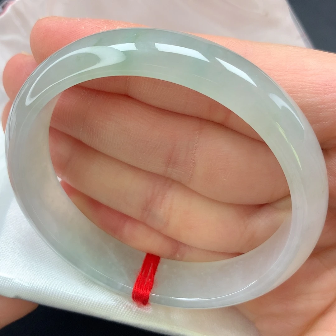 未镶嵌手镯翡翠，9号贵妃，正圈戴51.52