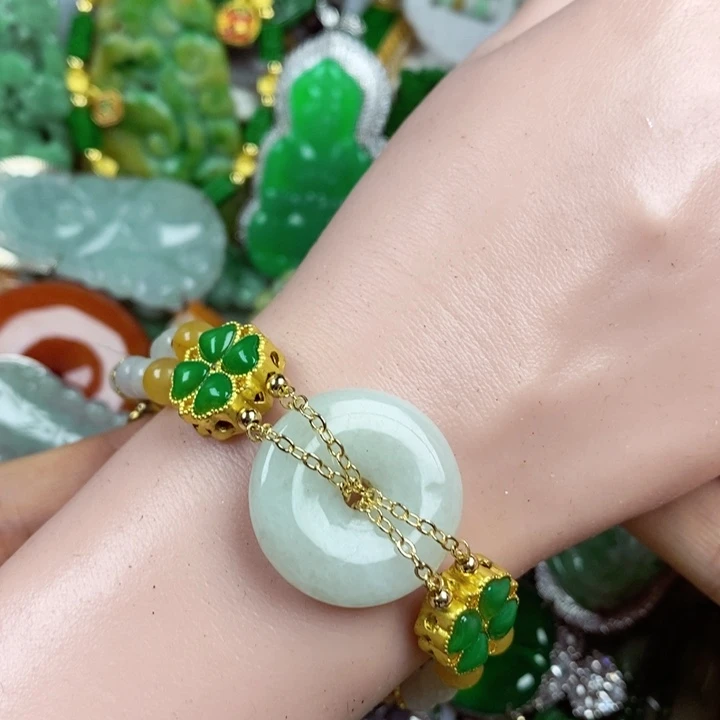 翡翠未镶嵌吊坠(赠链)