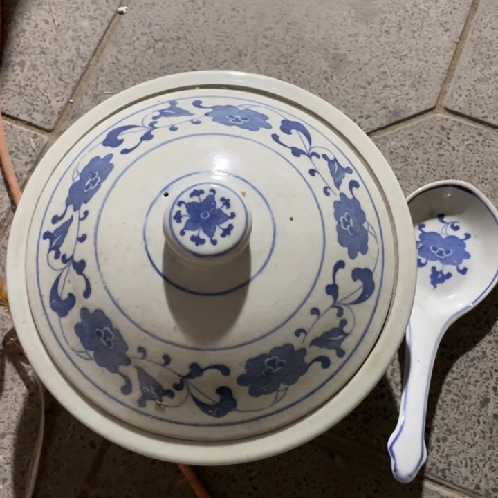 陶瓷盘子碗砂锅都有