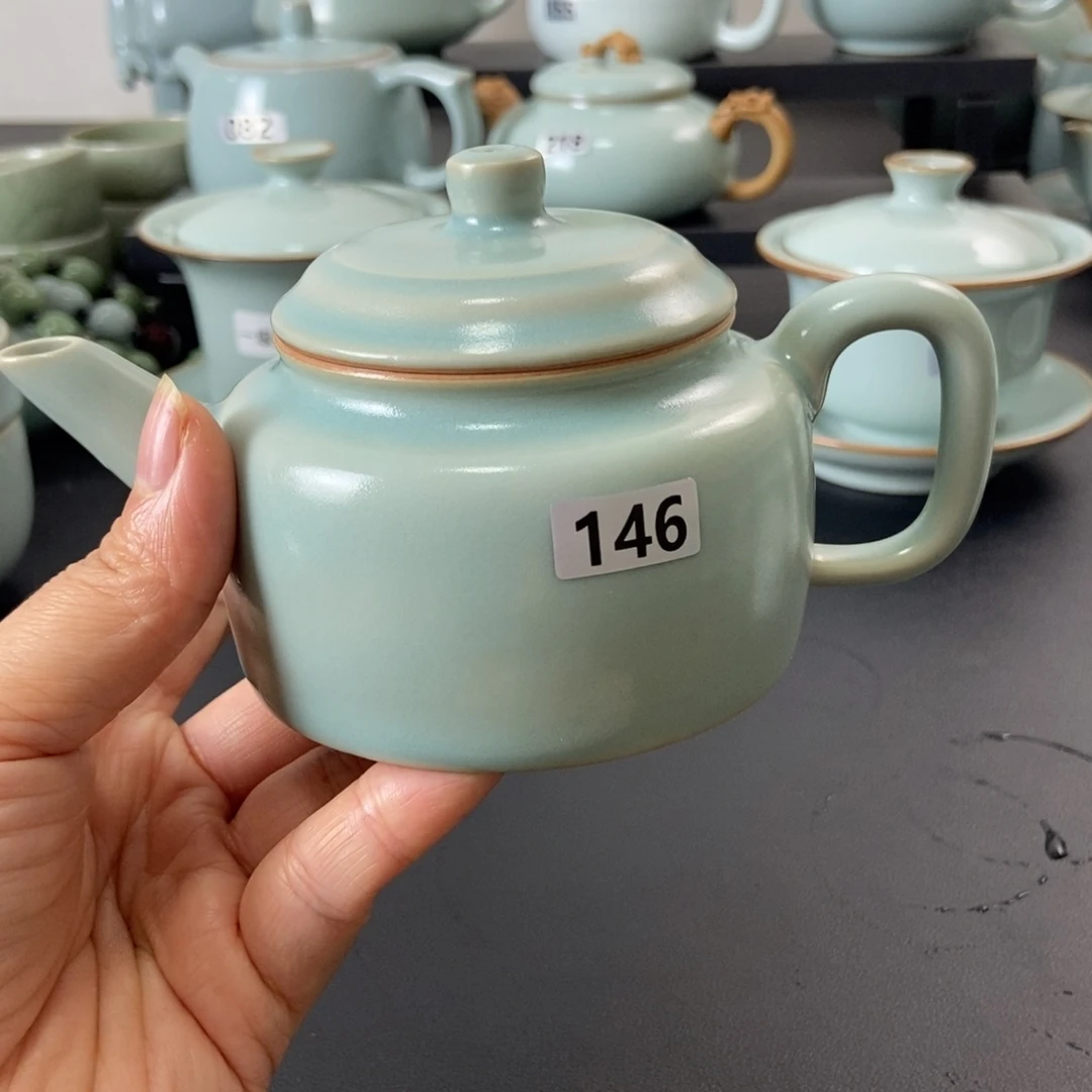 壶一级品仿古釉德中壶