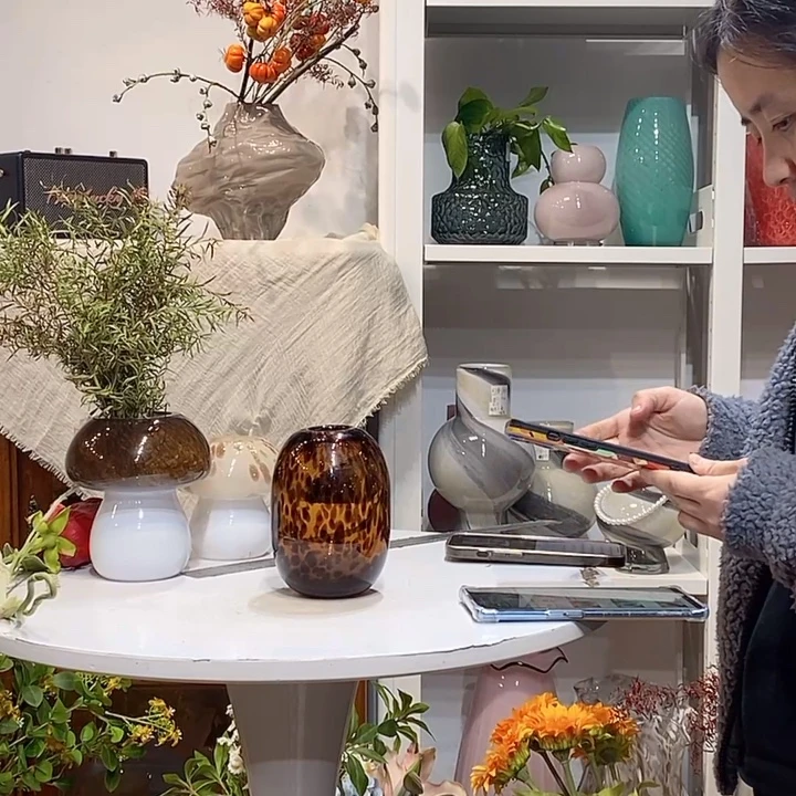 有气泡 口3高13 香薰瓶