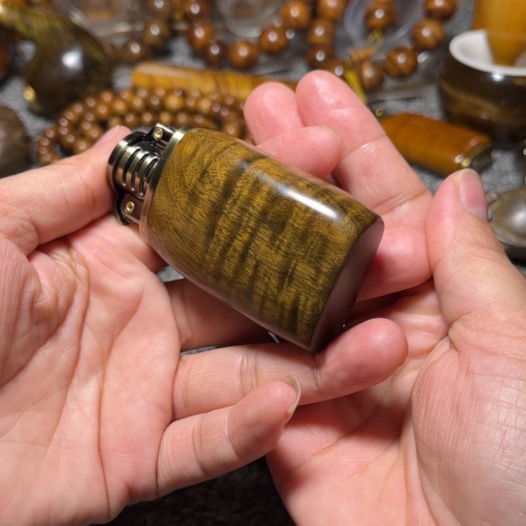 金丝楠阴沉木花纹打火机