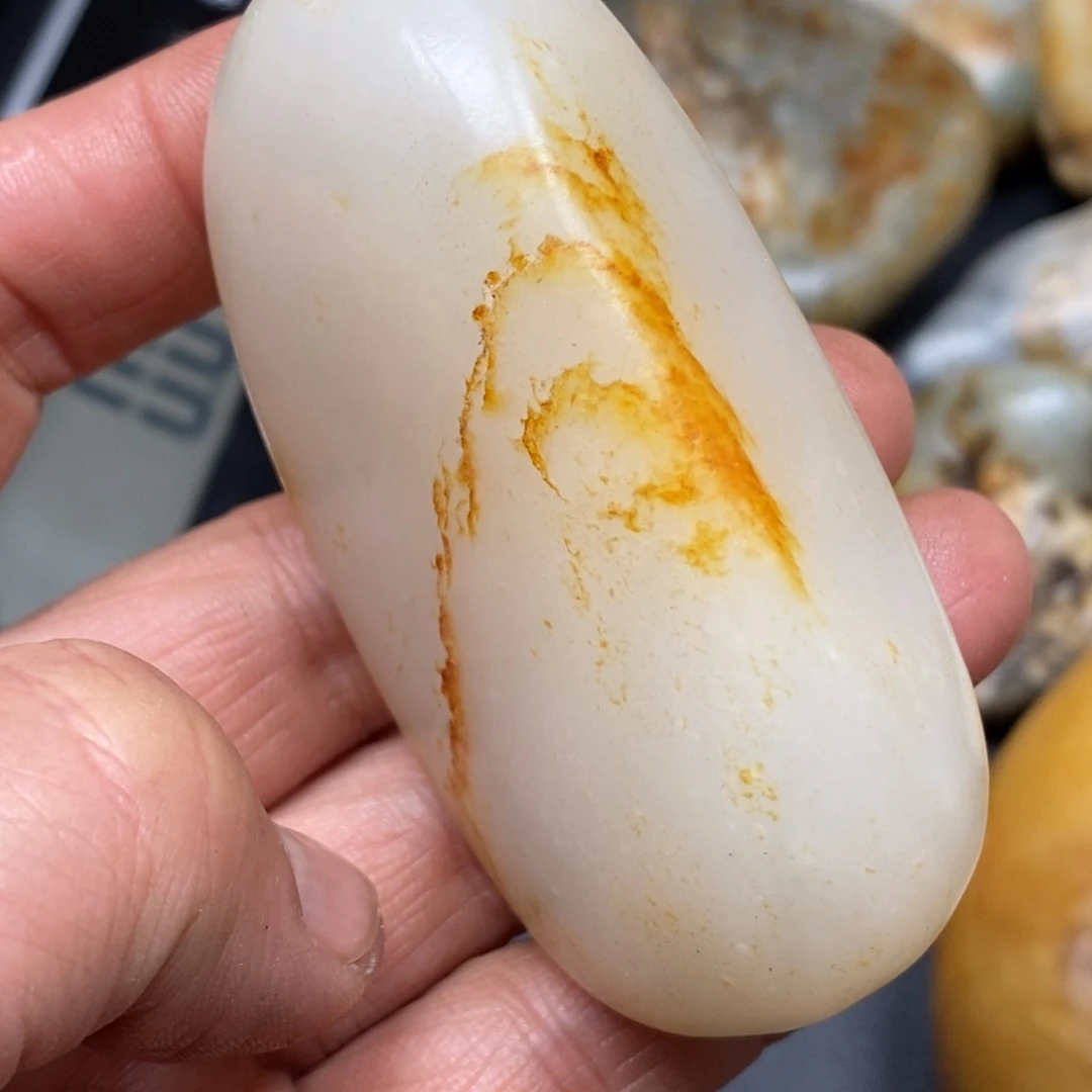 和田玉笔搁未镶嵌红*