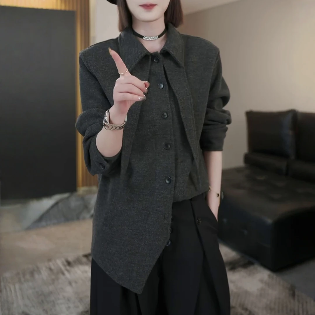 时尚韩版设计感翻领衬衫女2026秋冬新款加厚磨毛保暖百搭长袖上衣