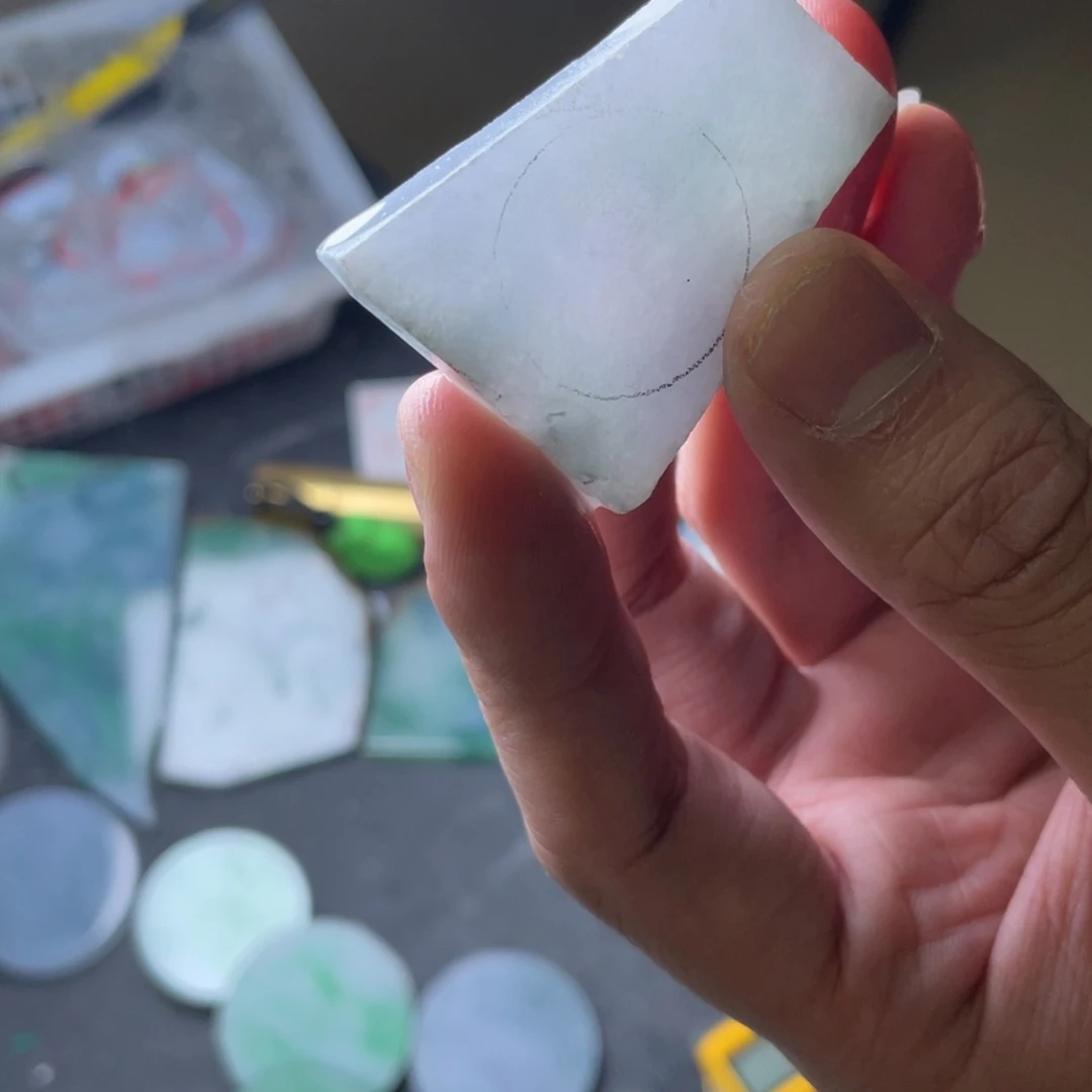 未镶嵌定制翡翠