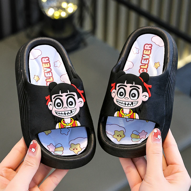 哪吒拖鞋男童2025新款夏季儿童浴室洗澡一字凉拖男孩小童防滑防臭